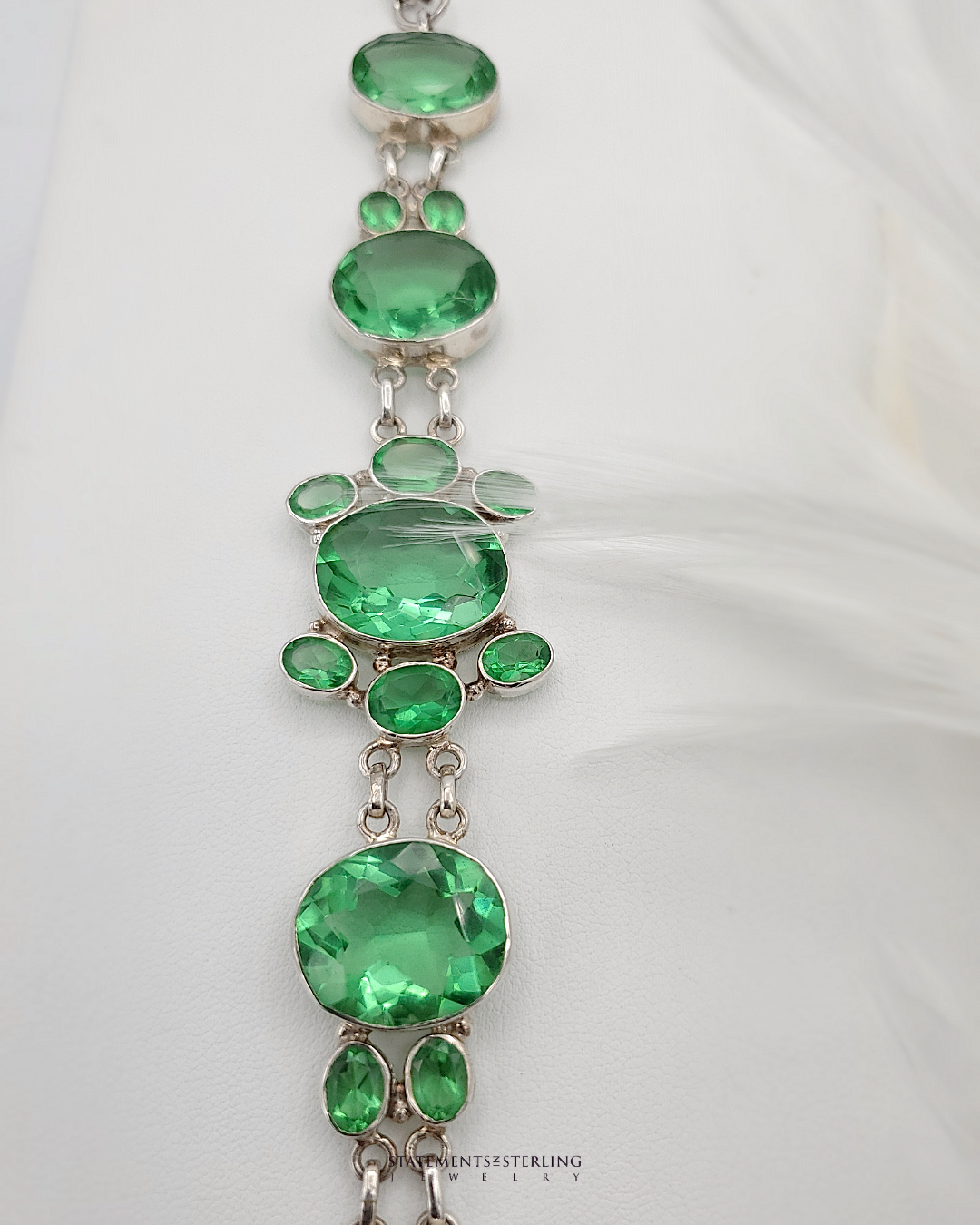 <transcy>Quartz Obtenez votre bracelet vert</transcy>