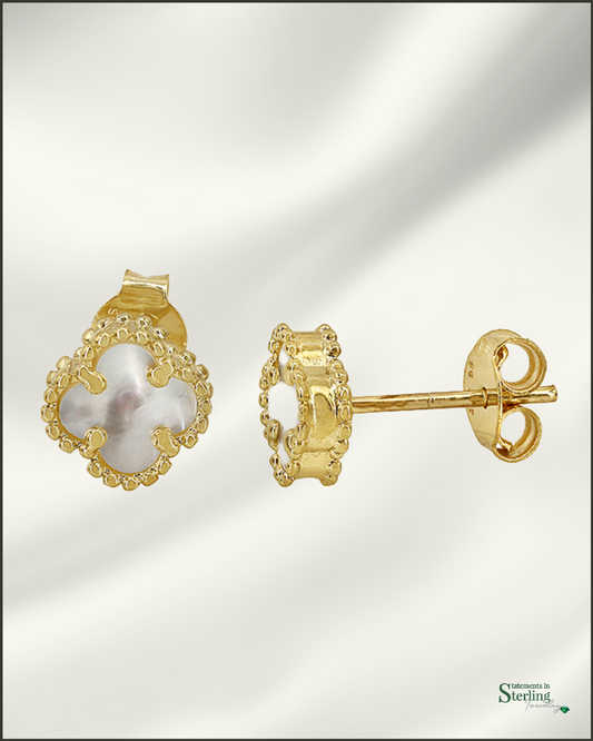 10k Gold Clover Stud Earrings in Pearl