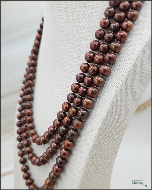 Freshwater Pearl Necklace in Chocolate