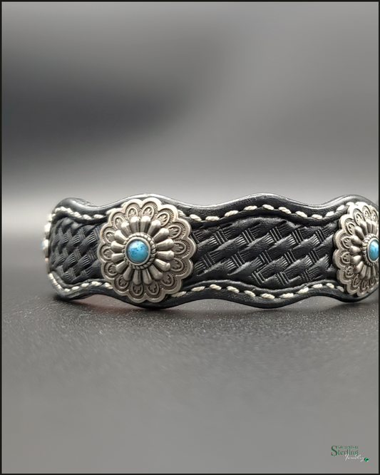 Rodeo Drive Conchos Handcrafted Leather Petite Dog Collar with Silver and Turquoise Flower Conchos in Black