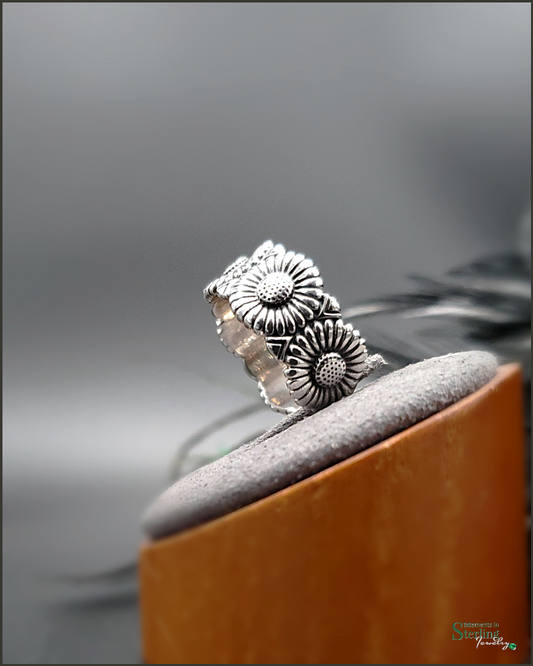 Sunny Sunflower Ring in Sterling Silver