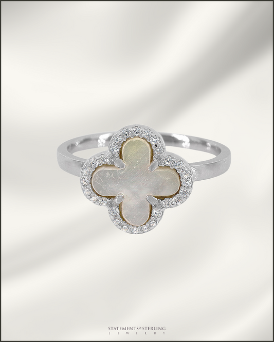 Sterling Silver Clover Ring in Pearl