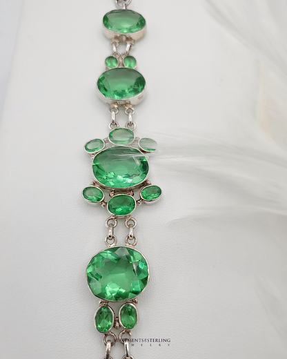 <transcy>Quartz Obtenez votre bracelet vert</transcy>