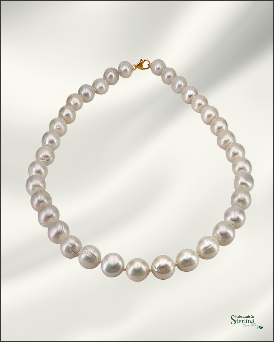 Pearl Strand Necklace in Gold