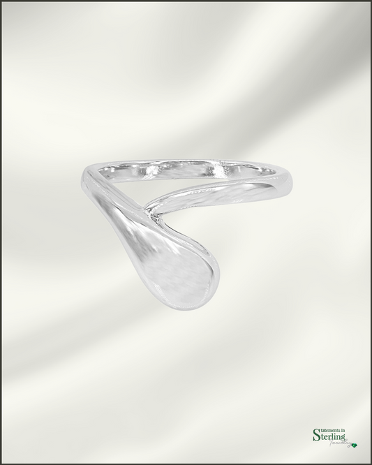 Sterling Silver Teardrop Ring in Rhodium