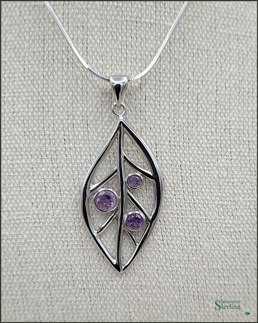 Sterling Silver Leaves Pendant in Amethyst